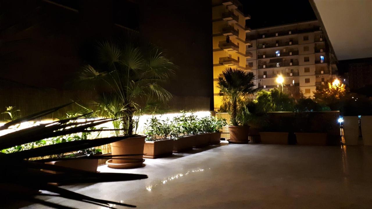 Phalanthos Taranto Bed & Breakfast Bagian luar foto