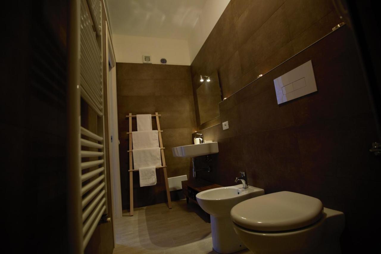 Phalanthos Taranto Bed & Breakfast Bagian luar foto
