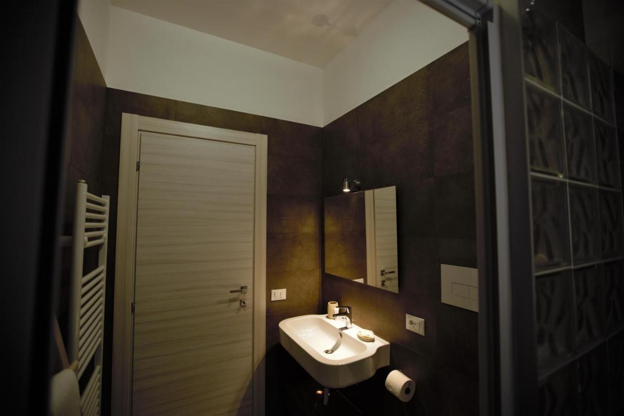 Phalanthos Taranto Bed & Breakfast Bagian luar foto