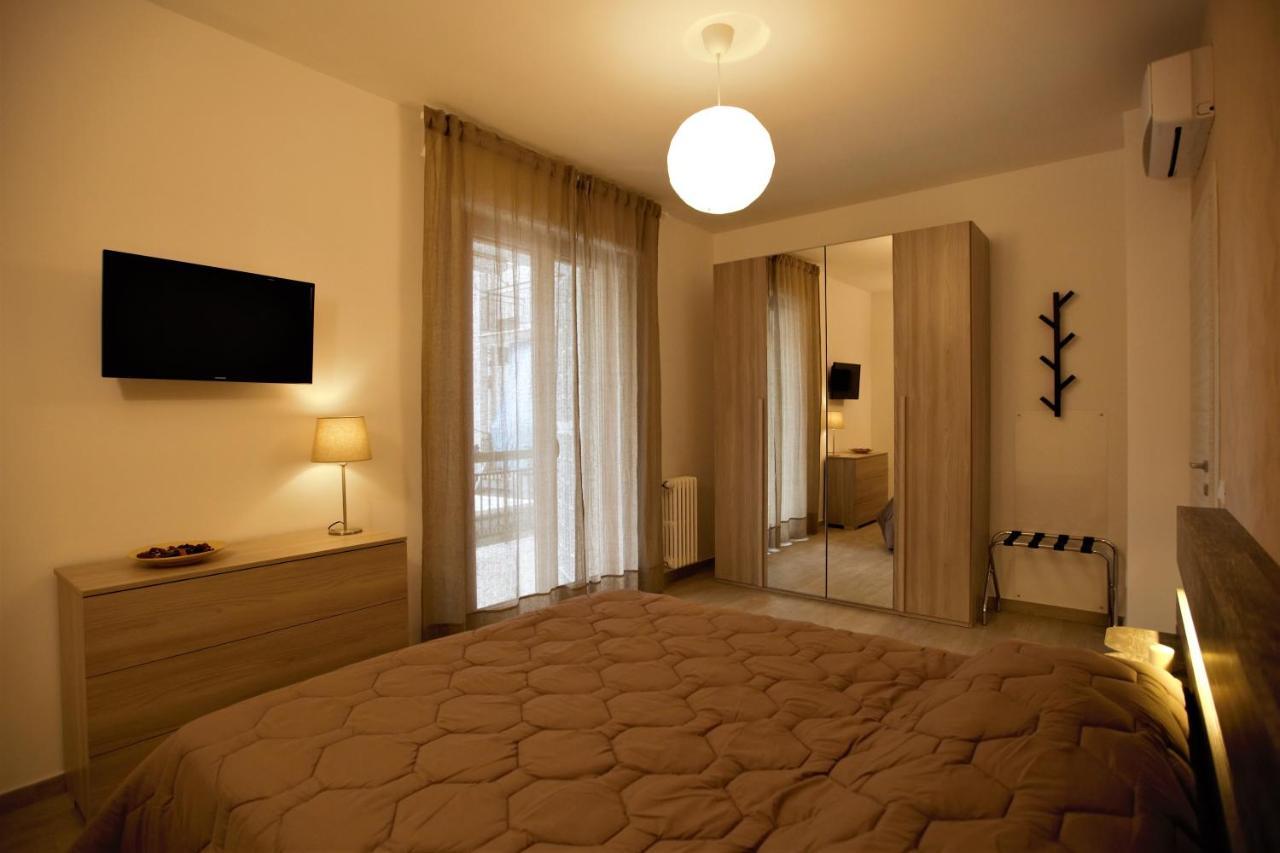 Phalanthos Taranto Bed & Breakfast Bagian luar foto